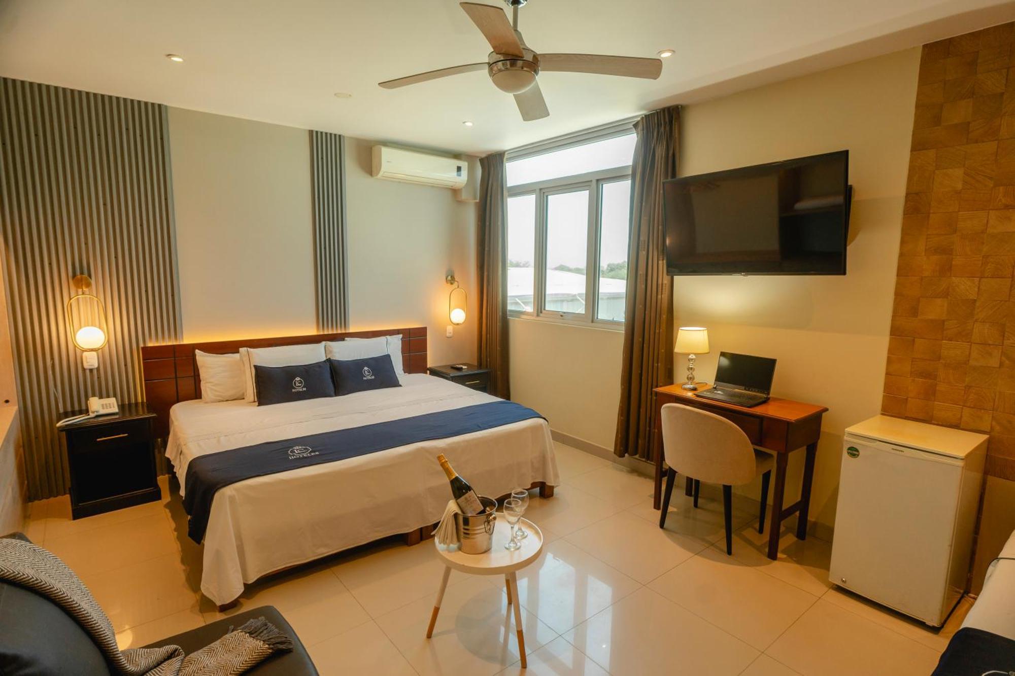 Lc Hoteles פיורה מראה חיצוני תמונה