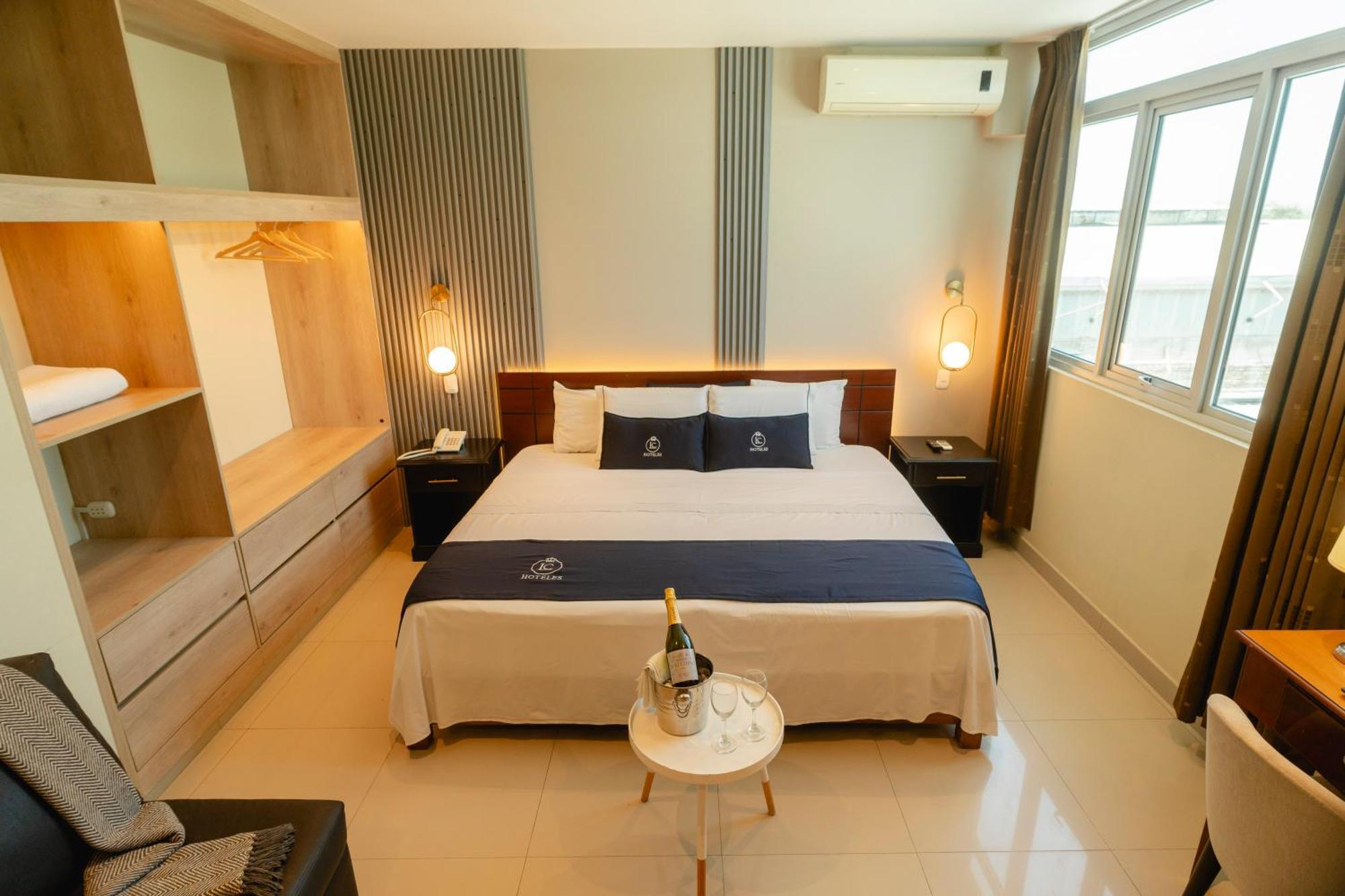 Lc Hoteles פיורה מראה חיצוני תמונה
