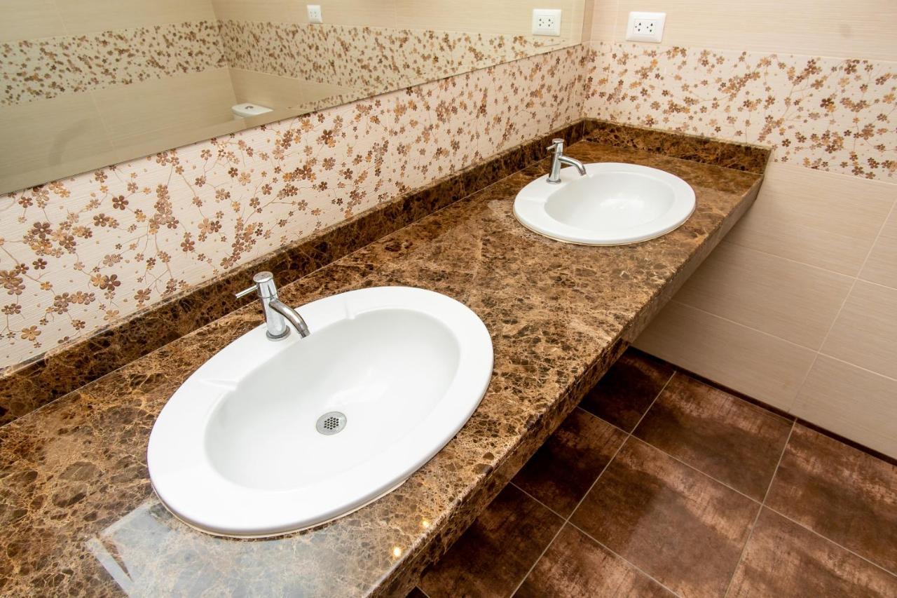 Lc Hoteles פיורה מראה חיצוני תמונה