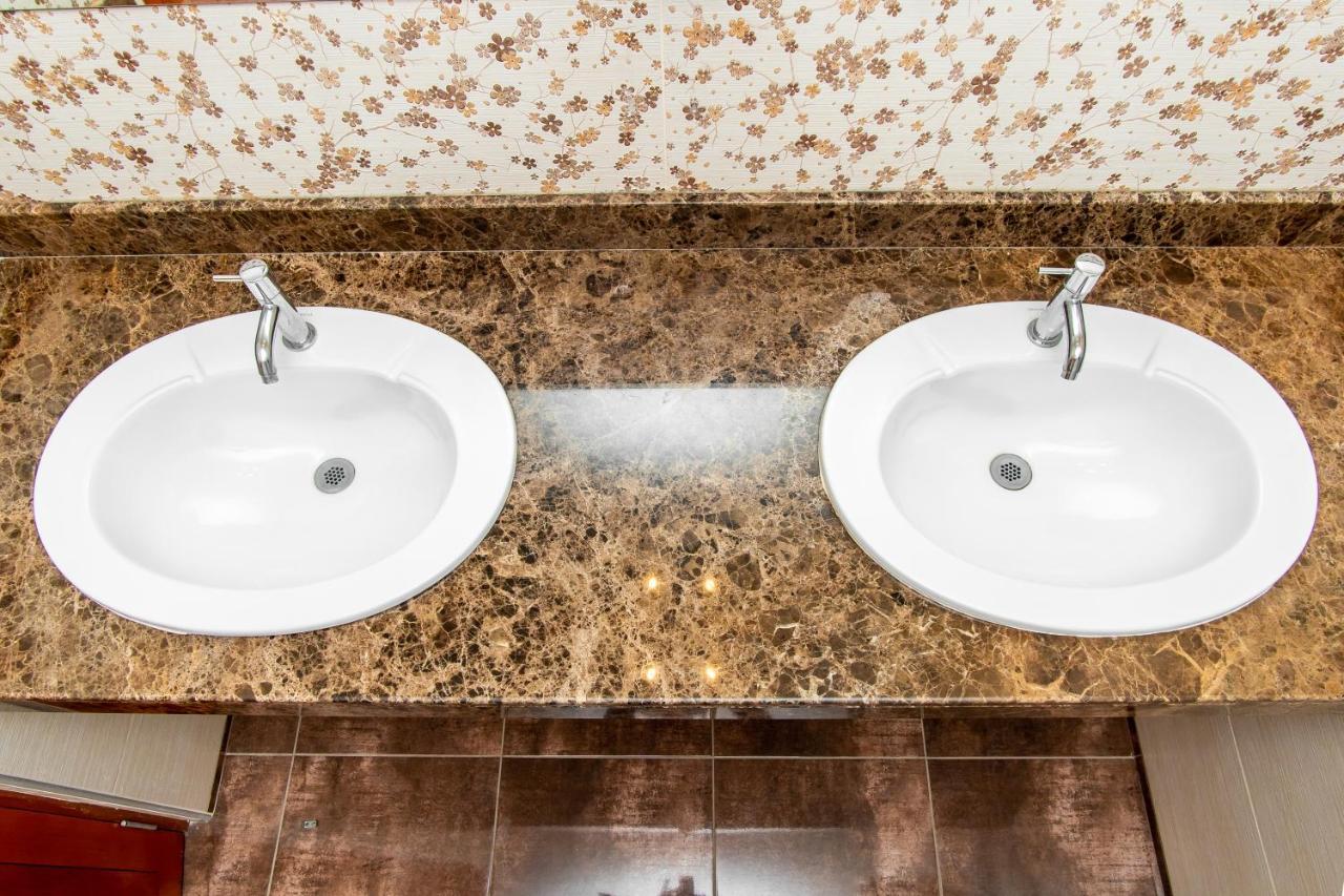 Lc Hoteles פיורה מראה חיצוני תמונה